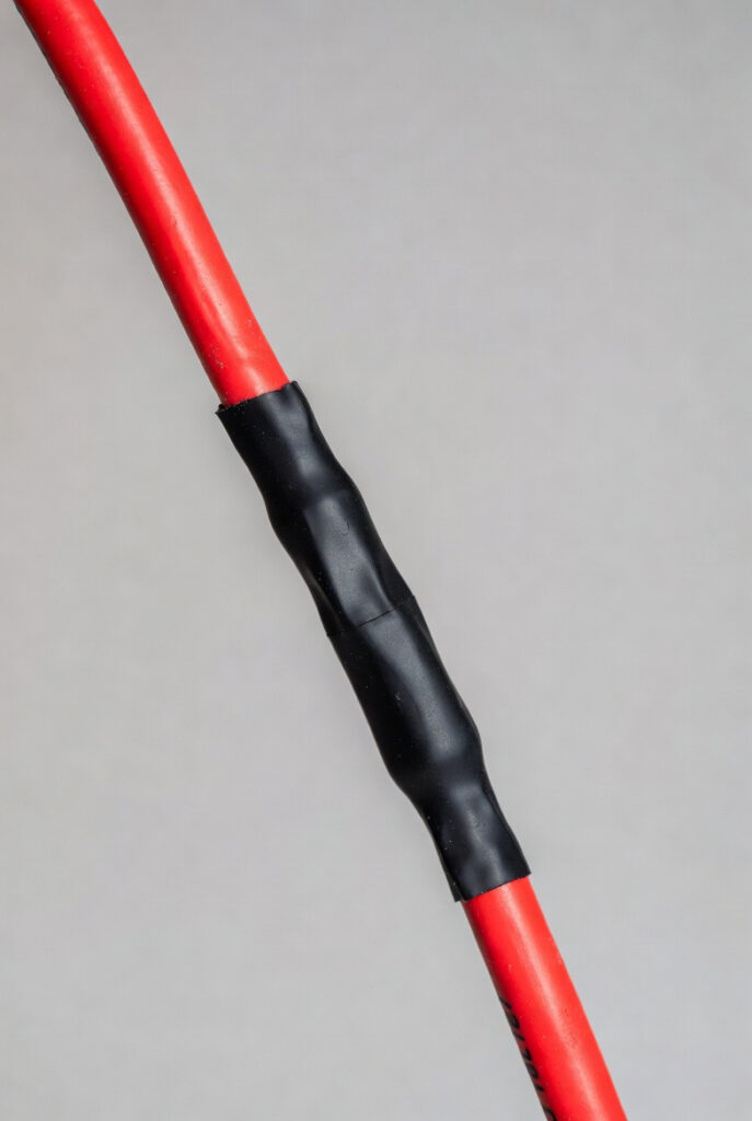 The Final Seal: Why Adhesive-Lined Heat Shrink Is the 25-Year Standard 6afa7899 c29b 44b3 8864 cf8b93ac352b